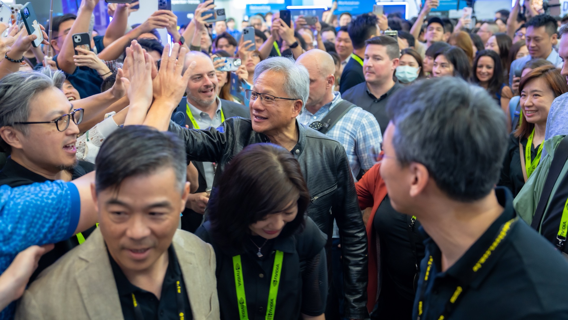 NVIDIA Vera Rubin NVL72 AI supercomputer awarded at COMPUTEX Taipei 2026.