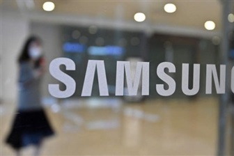 Samsung Electro-Mechanics engineers inspecting FC-BGA substrates for Nvidia Groq 3 LPU chips