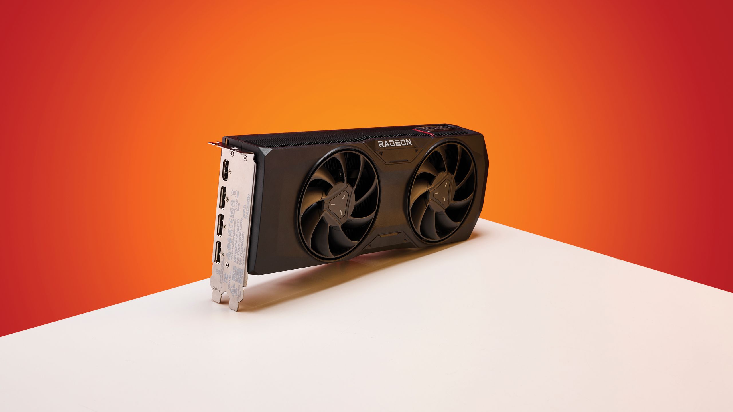 Screenshot of a Reddit thread discussing AMD driver fan issues.