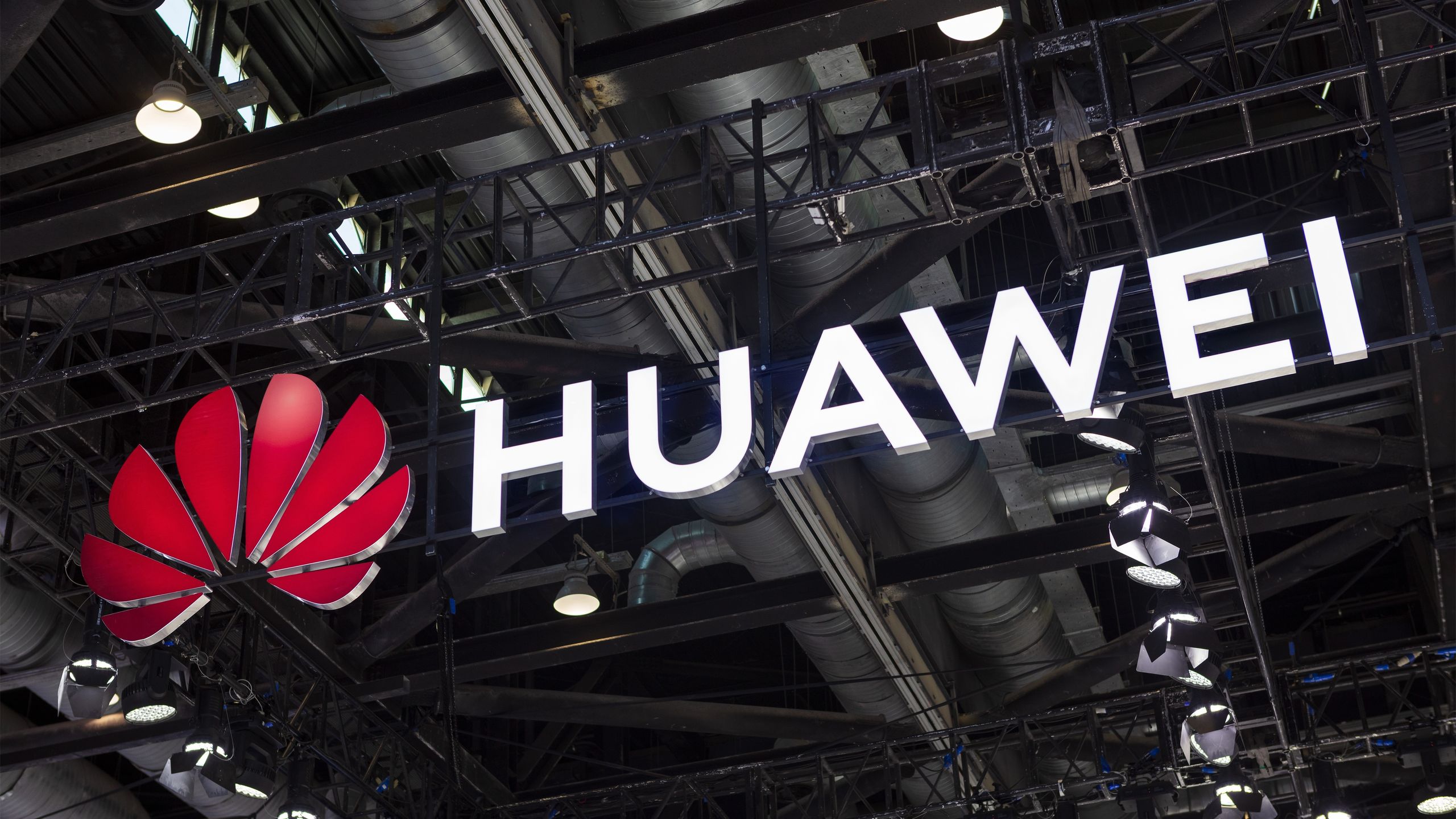 A conceptual image of stacked and folded microchip circuitry, representing Huawei's LogicFolding architecture.